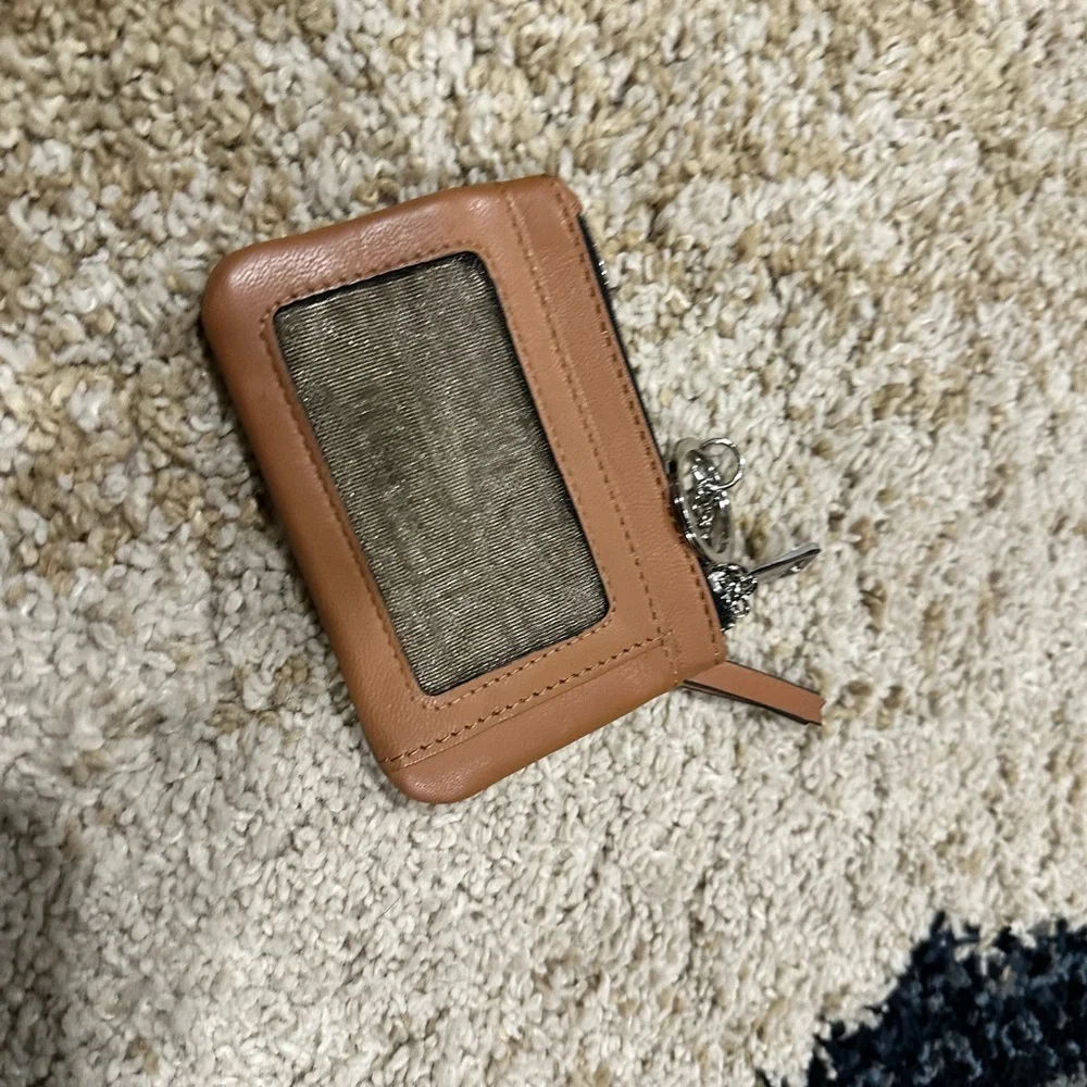 LODIS Luxury 1965 Ellie Series Leather Card & Coin Wallet Keychain NWOT